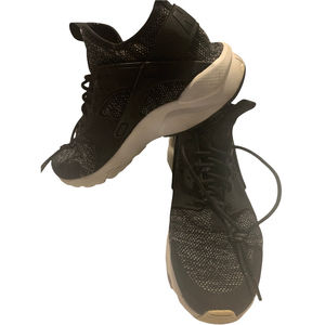 Nike Air Women's Shoe Size 8 Black & Grey with White Soles